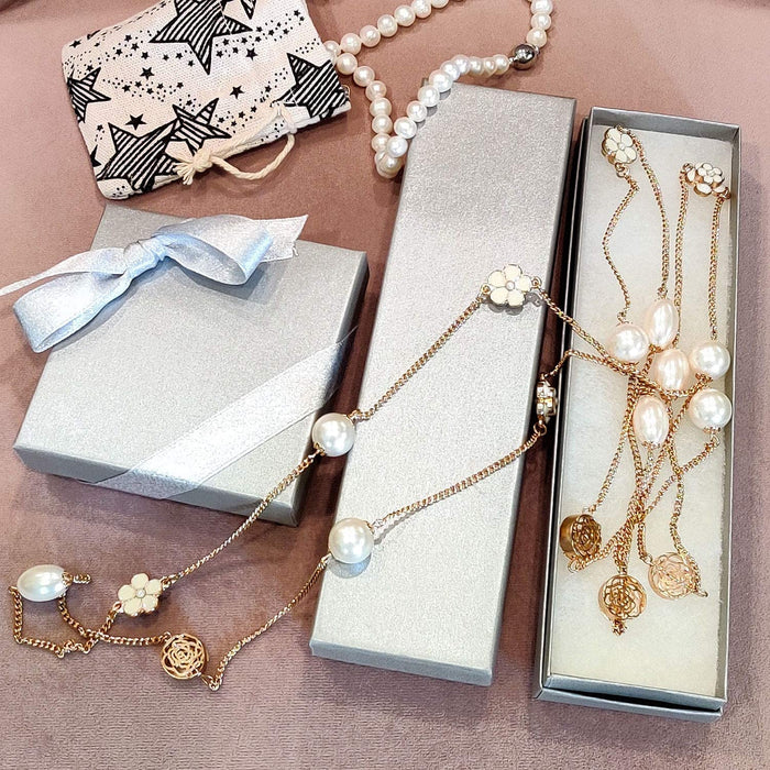 7 1/8" x 5 1/8" Pearl Gray Cotton Filled Paper Box