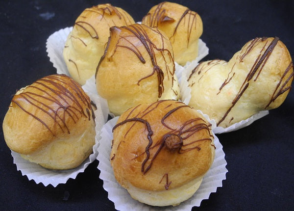 Cream Puffs Ricotta (1 Lb Box about 9 pieces)