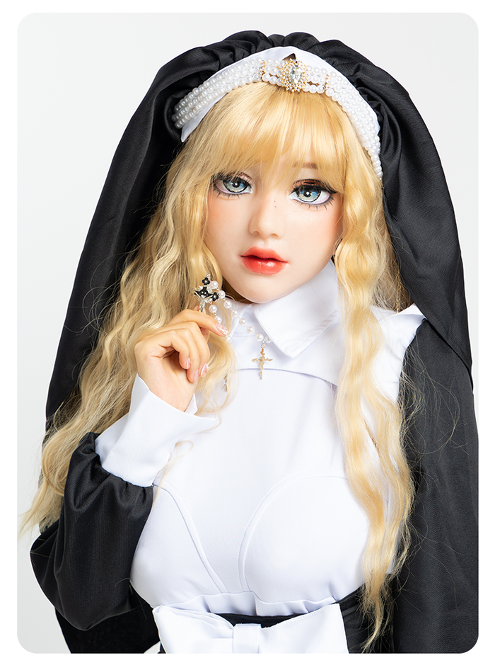 Blonde wavy long wig by SecondFace MoliFX, styled with loose waves, designed for "The Nun" costume, by Inthemask Moli's.